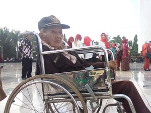 Mbah Patmo Perawat Zaman Perang Berharap Dapat Gubuk dari Jokowi