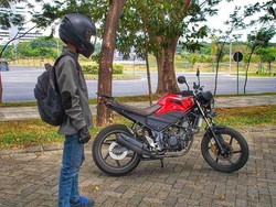 Custom Honda CB150R ala Tracker