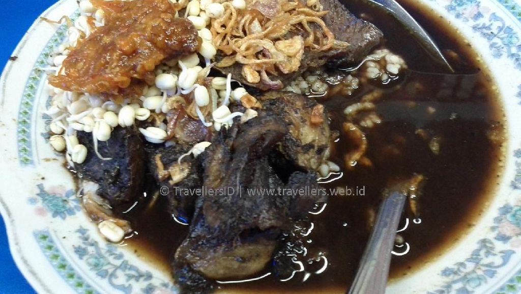 Foto: Rawon dan 6 Hidangan Khas Surabaya yang Sayang untuk Dilewatkan