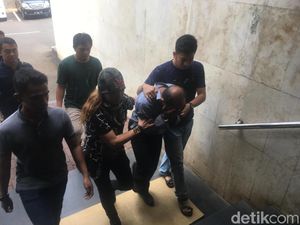 Ngeri! Polisi Beberkan Kronologi Helmi Bunuh Dokter Letty Ngeri! Polisi Beberkan Kronologi Helmi Bunuh Dokter Letty