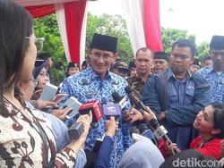 Sandiaga akan Temui Perwakilan Buruh yang Demo UMP