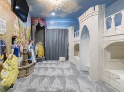 Imut Banget! Ada Penginapan Bertema Disney di Amerika