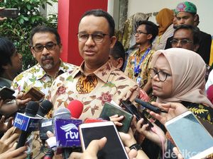 Anies: Kalau Tim Gubernur Digaji Swasta, Bisa Konflik Kepentingan Anies: Kalau Tim Gubernur Digaji Swasta, Bisa Konflik Kepentingan