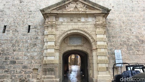 Foto: Kota Sunyi di Mediterania