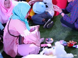 Ada Sarung Tangan Nggak Terpakai? Yuk Bikin Boneka Bareng si Kecil