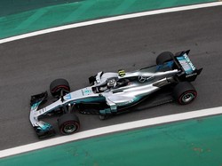 Bottas Tercepat, Mercedes 1-2
