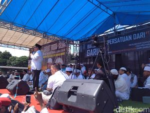 Ustaz Bachtiar Nasir dan Sobri Lubis Hadiri Tabligh Akbar di Garut