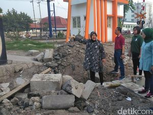 Ini yang Dilakukan Wali Kota Risma Jelang Musim Penghujan