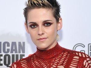 Kristen Stewart Kuat Sekaligus Rapuh Perankan Putri Diana