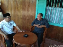 Ridwan Kamil Ngobrol Bareng Pelajar di Rumah Sejarah Rengasdengklok