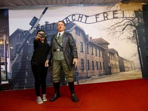 De Arca Yogyakarta Go International Gara-gara Hitler De Arca Yogyakarta Go International Gara-gara Hitler