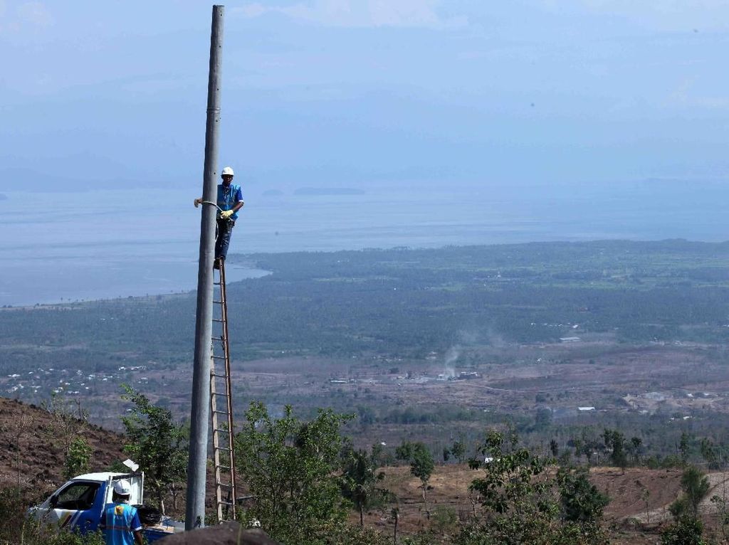 Seluruh Desa di Kaltim dan Kaltara Terang Benderang Tahun Ini Seluruh Desa di Kaltim dan Kaltara Terang Benderang Tahun Ini