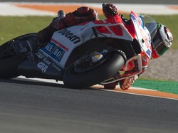 Lorenzo Pelan-pelan Kian Kompetitif bersama Ducati