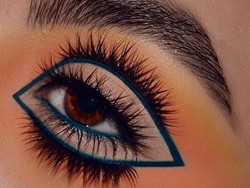 Tren Pasang 4 Bulu Mata, Aneh atau Kreatif?