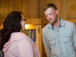 Momen Haru Seorang Janda Bertemu Pria yang Mendapat Wajah Suaminya