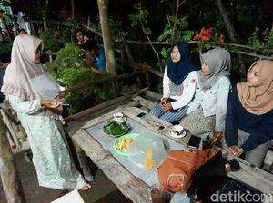 Serunya Belajar Bahasa Inggris Gratis di Angkringan Goenong Serunya Belajar Bahasa Inggris Gratis di Angkringan Goenong