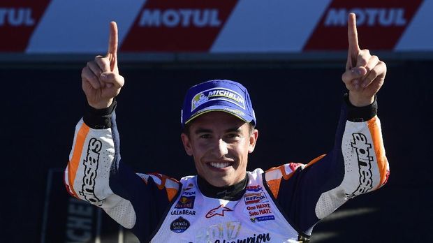 Menjadi juara dunia MotoGP dua kali beruntun membuat Marc Marquez semakin dilirik sponsor.