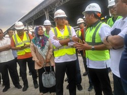 Sandiaga Tantang Jakpro Rampungkan Velodrome Juli 2018