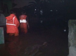Petugas BPBD: Jatipadang Masih Banjir, Warga Bertahan di Pengungsian