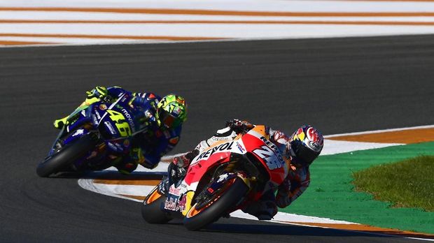 Dani Pedrosa lebih dulu pensiun pada 2018.