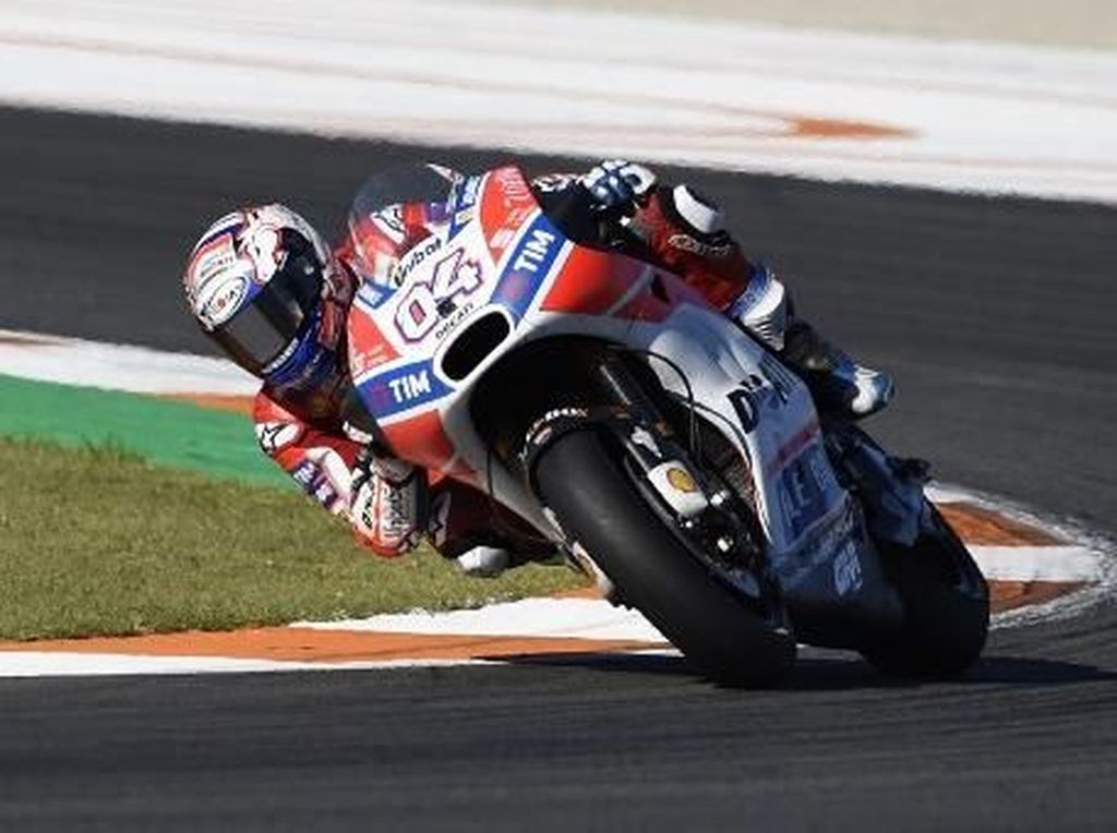 Saat Marquez Nyaris Jatuh, Dovizioso Sudah Mentok Saat Marquez Nyaris Jatuh, Dovizioso Sudah Mentok