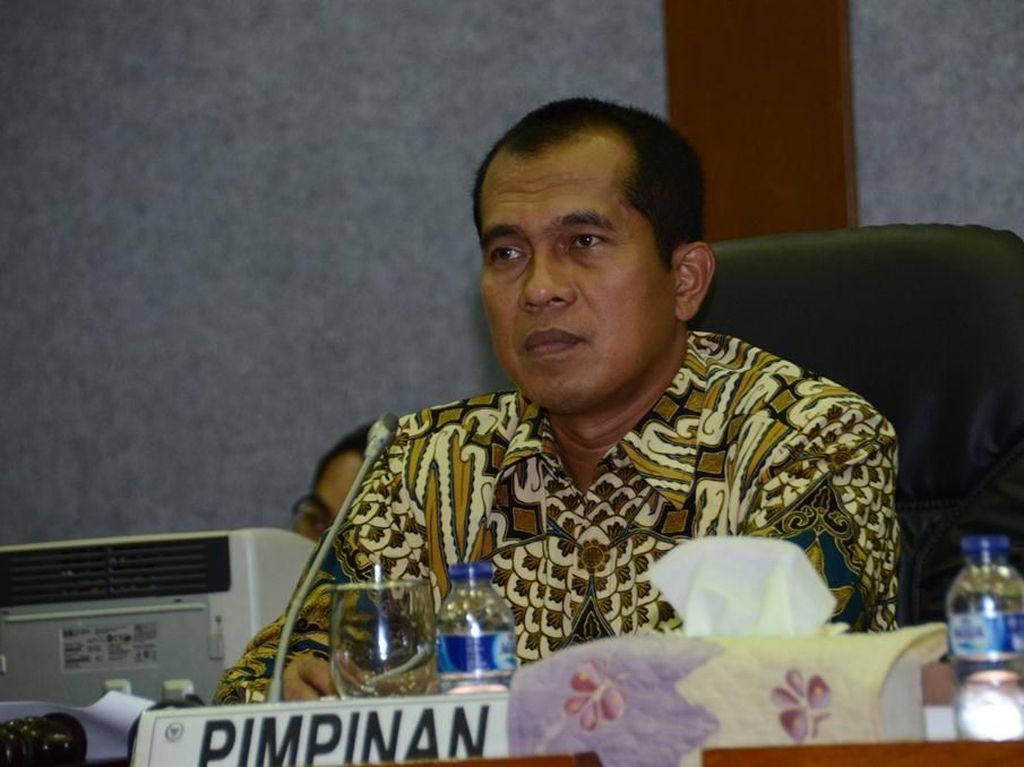 Komisi I Minta KPI Atur Prokes Semua Acara TV-Beri Solusi Sinetron Sejarah Komisi I Minta KPI Atur Prokes Semua Acara TV-Beri Solusi Sinetron Sejarah