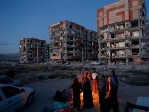 Gempa Besar Iran-Irak, Sekitar 135 Orang Tewas