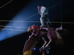 Mirip Angling Dharma! Rapper Ini Bikin Heboh MTV EMA 2017 Mirip Angling Dharma! Rapper Ini Bikin Heboh MTV EMA 2017