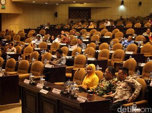 Video Bangku Kosong Anggota Dewan di Sidang Paripurna
