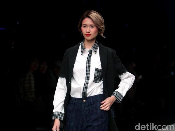 Foto: 15 Koleksi Busana Siap Pakai Nan Stylish Berbahan Tenun Baduy