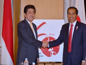 Bertemu Jokowi, PM Jepang Puji Iklim Investasi Indonesia