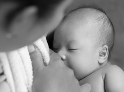 Ini Tentang Berapa Lama Baiknya Menyusui si Kecil