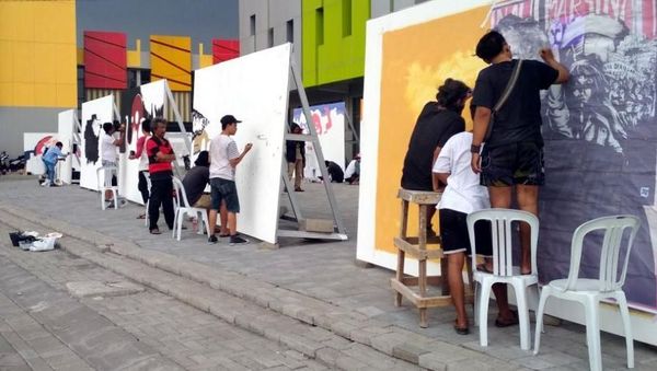 Puluhan Pelukis Mural Adu Karya di Street Art Competition