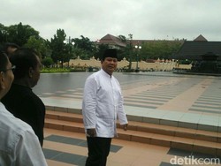 Prabowo di Yogyakarta: Lebih Baik Hancur Daripada Dijajah Kembali