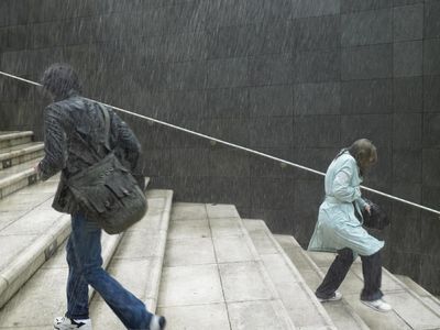 6 Langkah Cegah Infeksi Penyakit di Musim Hujan