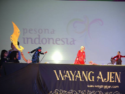 Sawahlunto Suguhkan Atraksi Wayang Nusantara
