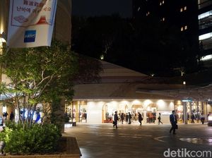 Foto: Belanja di Osaka Serasa di Dalam Hutan Foto: Belanja di Osaka Serasa di Dalam Hutan