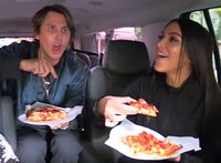 Ups! Sebelum Jalani Diet Ketat, Kim Kardashian Melahap Banyak Pizza