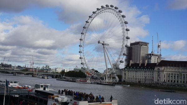 Foto: Kota London dan Thames River