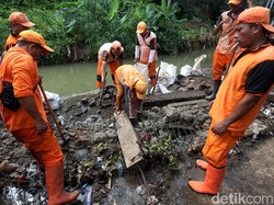 Anies akan Pastikan Kinerja Pasukan Oranye Tak Menurun