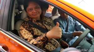 Menperin Jajal Mobil Listrik Nissan