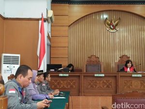 Polisi Minta Hakim Tolak Praperadilan Jonru Polisi Minta Hakim Tolak Praperadilan Jonru