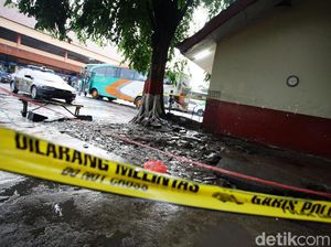 Warga Lihat 2 Orang Antar Mayat Terbungkus di Kampung Rambutan