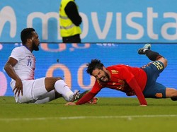 Bikin Isco Cedera, Bek Kosta Rika Ini Minta Maaf