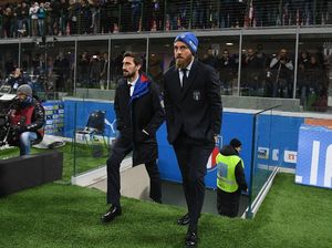 De Rossi ke Asisten Pelatih Italia : Jangan Saya, Insigne Saja yang Main De Rossi ke Asisten Pelatih Italia : Jangan Saya, Insigne Saja yang Main