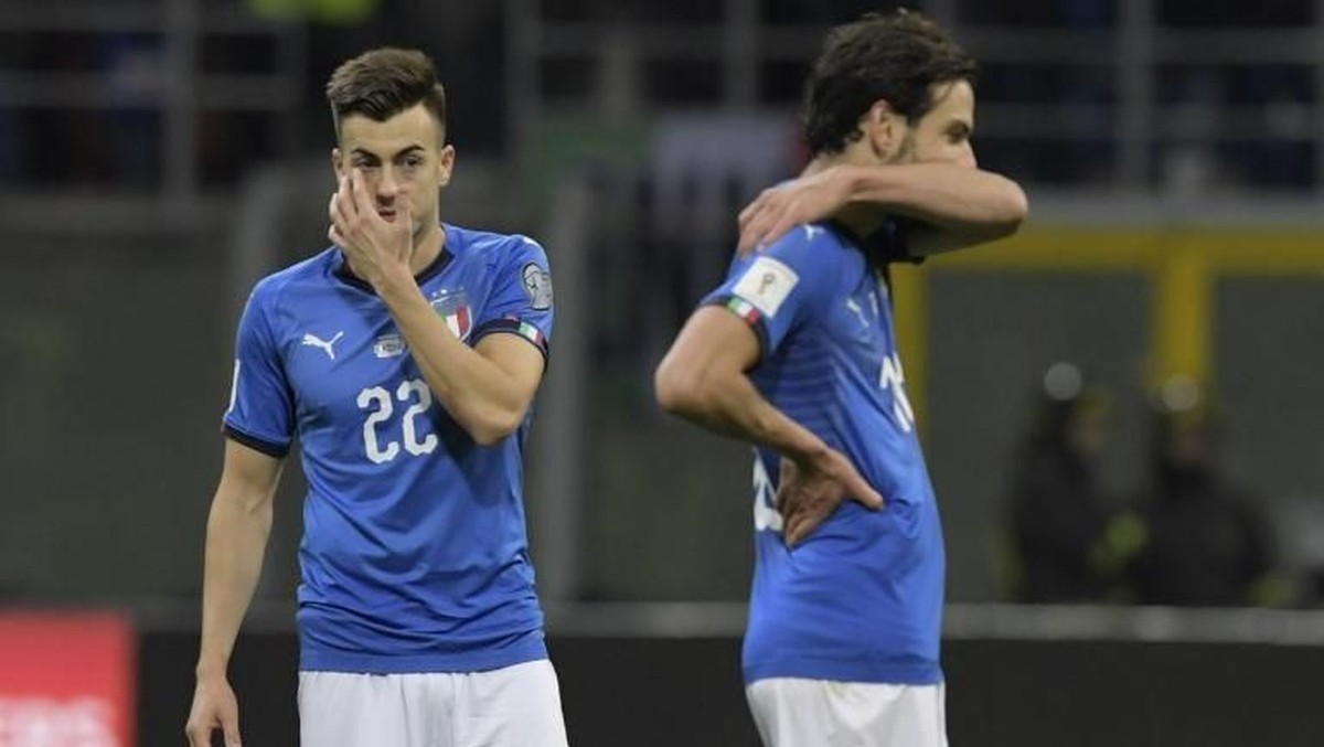 Timnas Italia gagal lolos ke Piala Dunia 2018 (Foto: Miguel Medina/AFP)