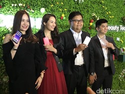 Wow, Penjualan Perdana Oppo F5 Kalahkan F3