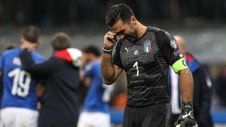 Buffon Tak Pernah Sungkan Meneteskan Air Mata