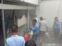 Ruang Pokja Sipil yang Terbakar Tepat di Bawah Kantor Pimpinan DPR