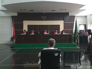 Pengacara akan Laporkan Majelis Hakim yang Adili Buni Yani ke KY Pengacara akan Laporkan Majelis Hakim yang Adili Buni Yani ke KY